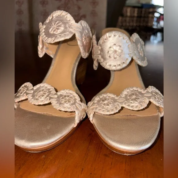 Jack Rogers wedge size 8M - Picture 2 of 4